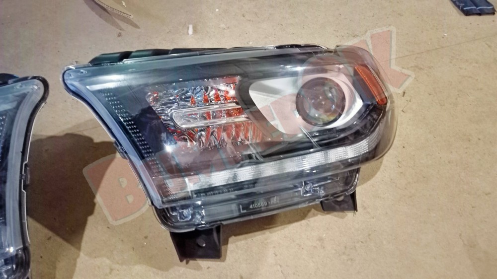 Комплект фар Xenon Китай Dodge Durango 2010- - 4