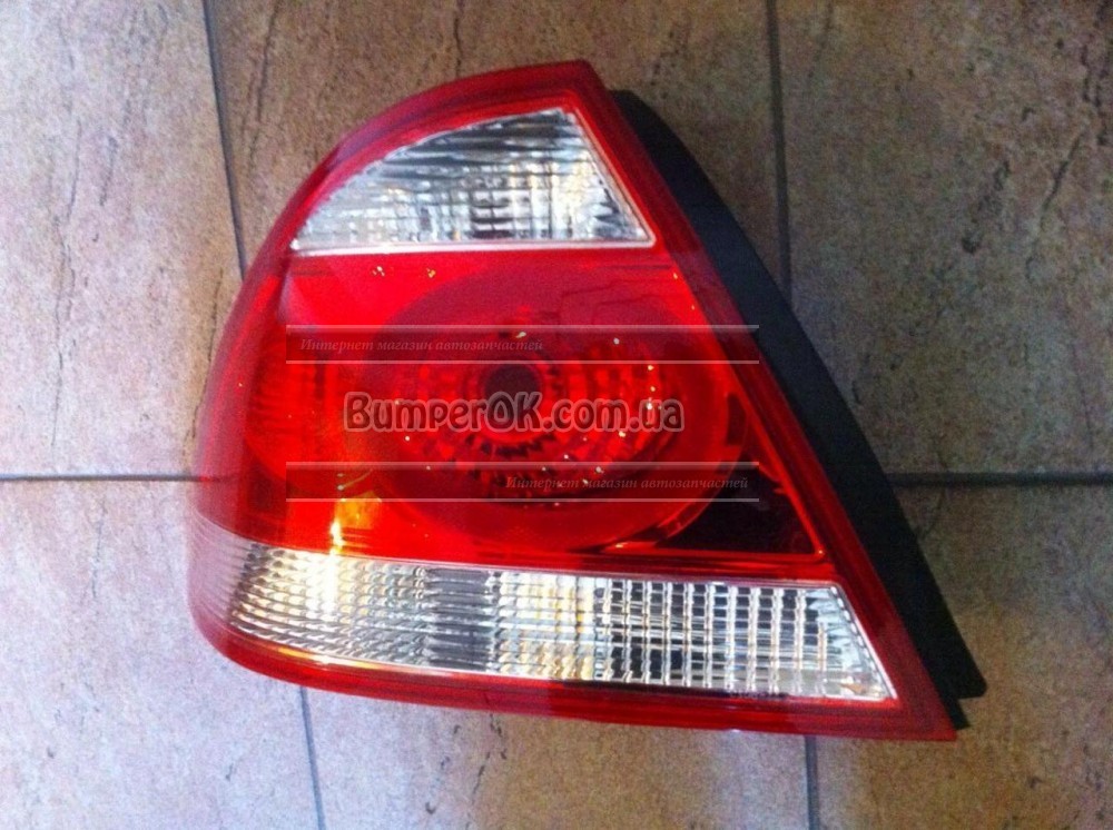 Фонарь левый Nissan Almera Clasic - 2
