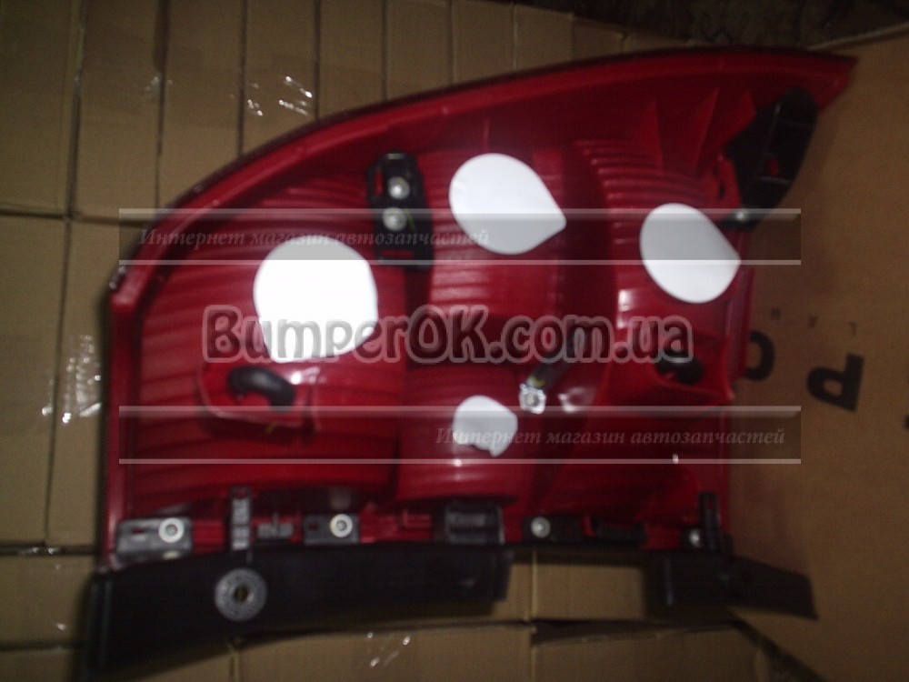 Фонарь левый Kia Sportage 2004-08 - 2