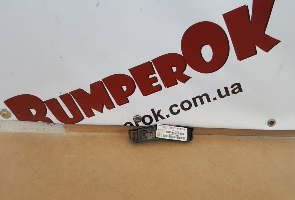 Кронштейн переднього бампера лівий Jeep Cherokee KL 2013-2018 - 2