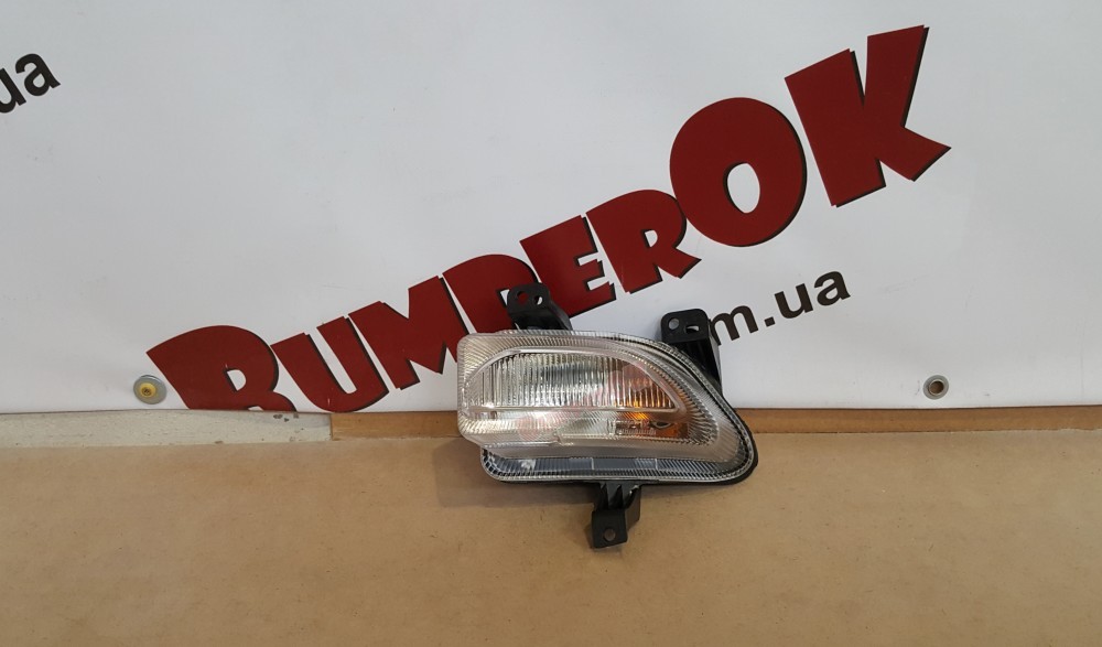 Вказівник повороту в передній бампер лівий Jeep Renegade 2015- - 2