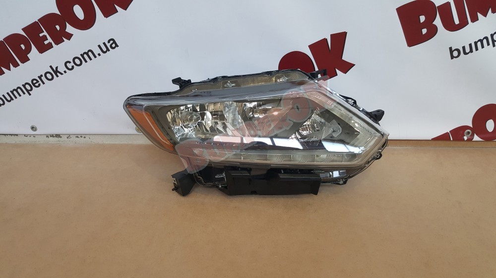 Фара передня права Nissan Rogue / X-Trail T32 2014- usa - 2