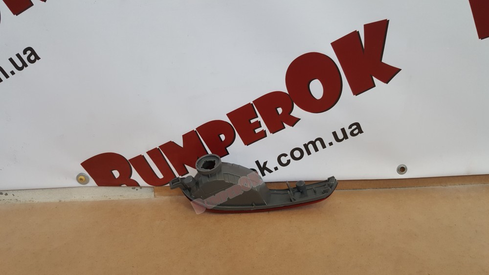 Ліхтар протитуманний у бампер задній лівий Jeep Cherokee KL 2013-2018 - 3