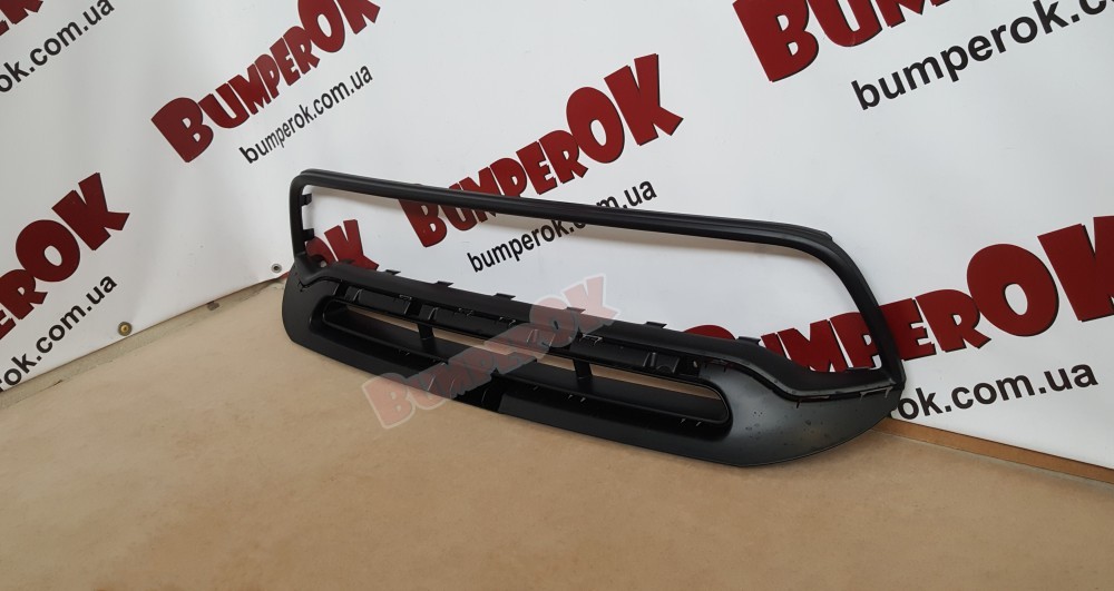 Рамка бампера центральна SRT Dodge Durango 2014- - 4